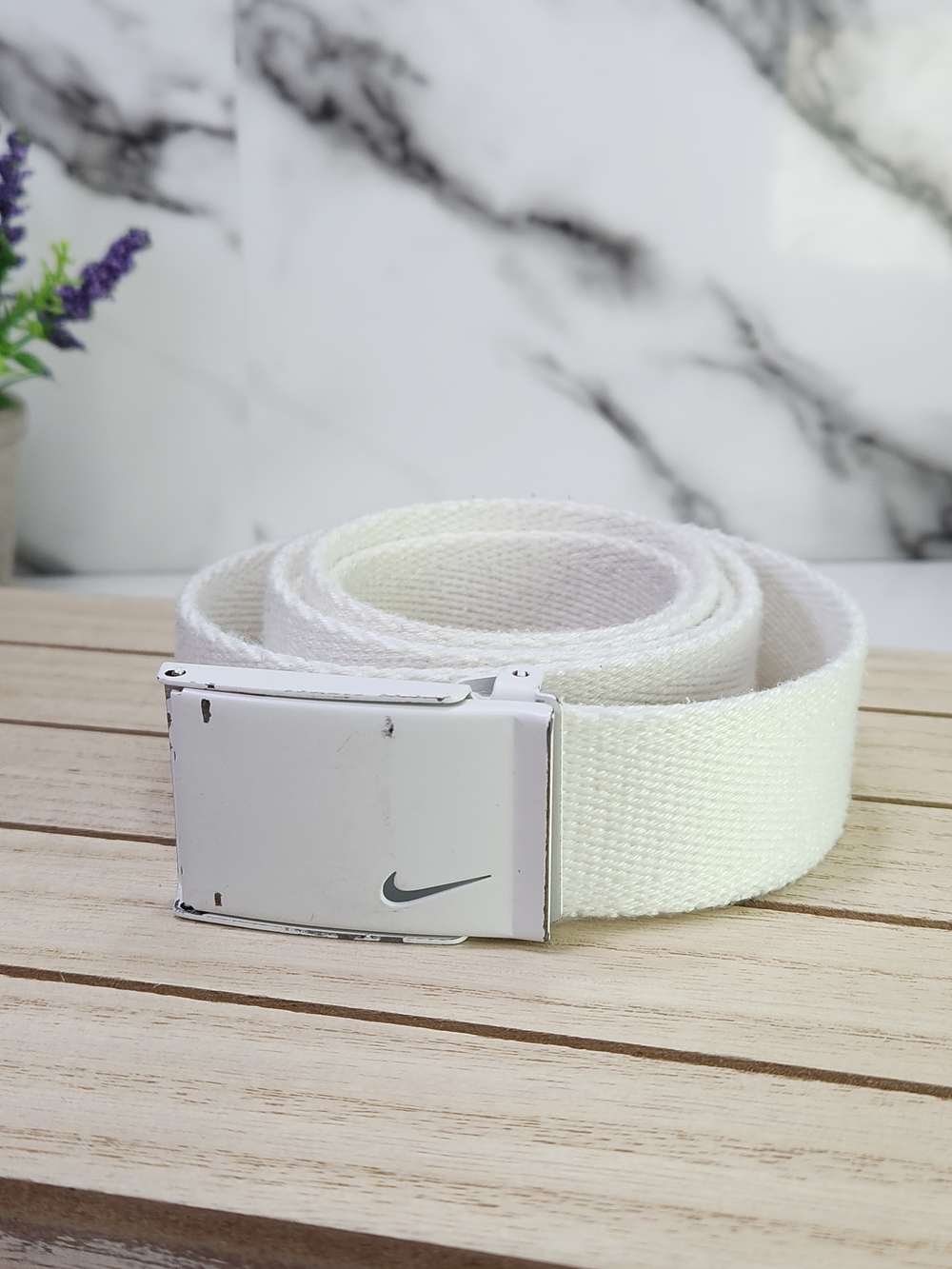 Nike Men's White Web Belt with Metal Buckle. Golf Belt